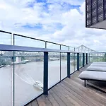 The Luxe At Queen Street River View