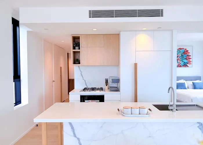 The Luxe At Queen Street River View