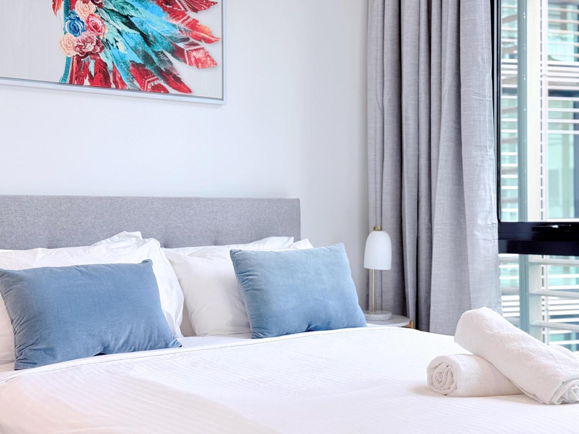 Apartment The Luxe At Queen Street River View